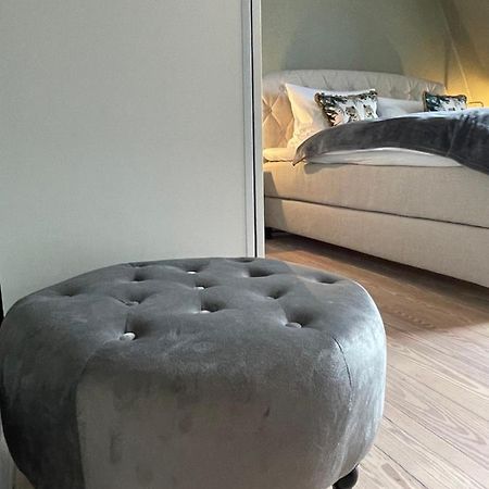 Schoene Grosse 4 Zimmer-Altbauwohnung Kiel Luaran gambar